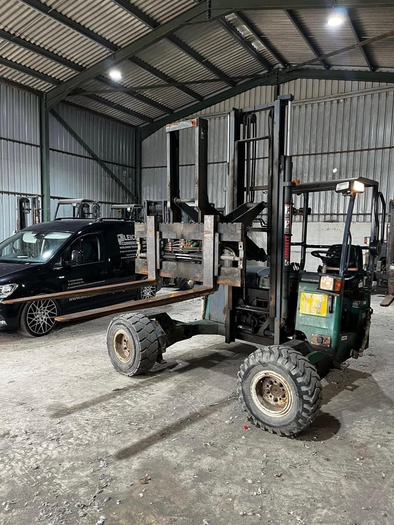 2015 MOFFETT M4 25.4 