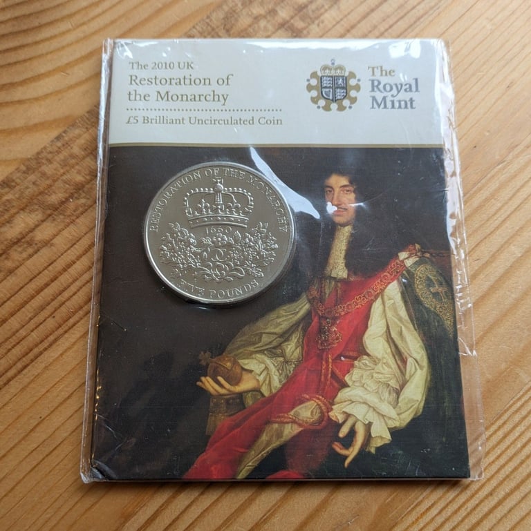 ♥NEW♥ £5 2010 - sealed Restoration of the Monarchy FIVE POUNDS Royal Mint coin