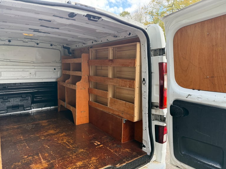 VAUXHALL VIVARO SPORTIVE 1.6 CDTI BI TURBO 2016 REG WITH AIR CON & 12 MONTHS MOT! READY FOR WORK! 