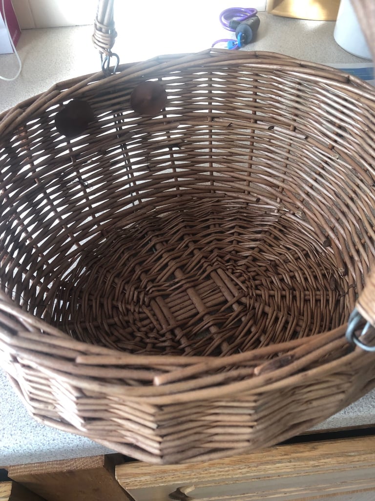 Wicker basket