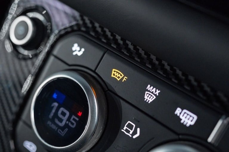 2023 Land Rover Defender 3.0 D300 MHEV X-Dynamic HSE SUV 5dr Diesel Auto 4WD Euro 6 (s/s) (300 ps...