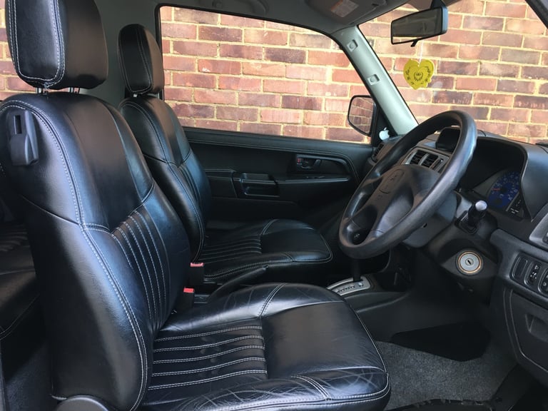 MITSUBISHI SHOGUN PININ AUTO ULEZ 1.8 PETROL 3 DOOR AUTOMATIC 
