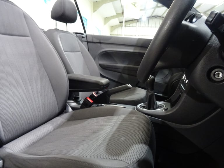 2014 Volkswagen Beetle 1.2 TSI 2dr Convertible **ULTRA LOW MILEAGE*ONLY 36000 MILES FROM NEW** CO...