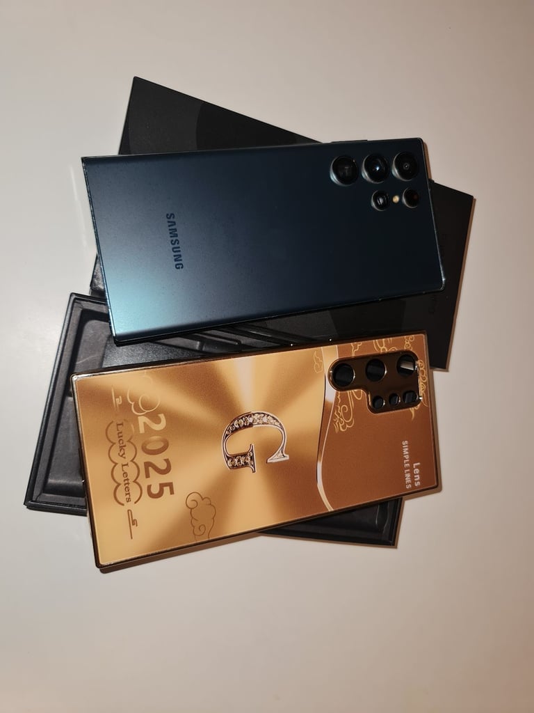 Samsung s22 ultra 256gb excellent condition 