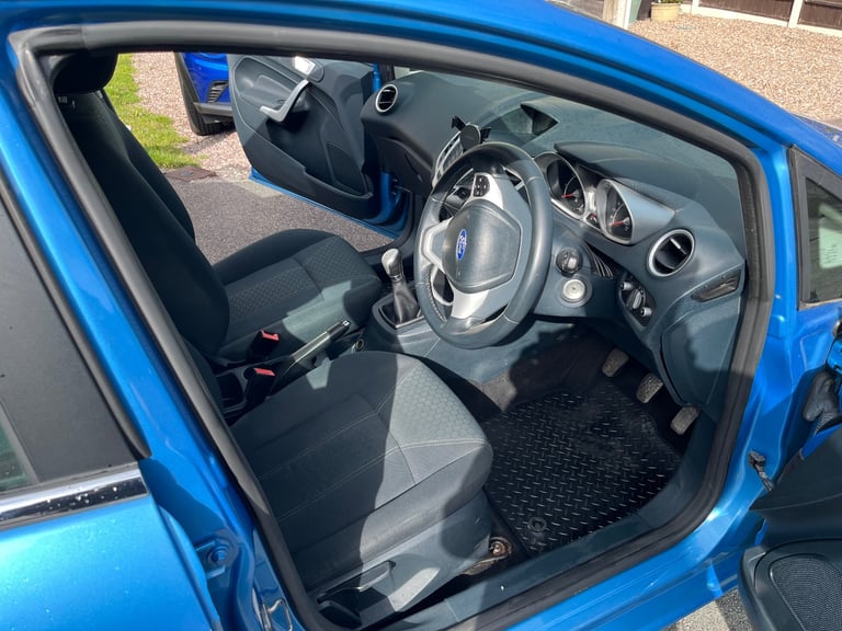 Ford, FIESTA, Hatchback, 2011, Manual, 1242 (cc), 5 doors