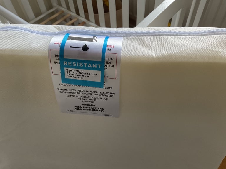 Baby cots with mattress 