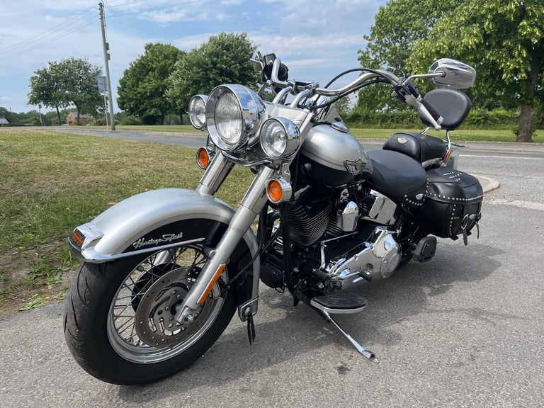 HARLEY DAVIDSON FLSTCI HERITAGE SOFTAIL CLASSIS 100th ANN, 14,318 MILES, £8495