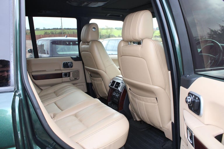 2010 Land Rover Range Rover 4.4 TD V8 Vogue SE Auto 4WD Euro 5 5dr ESTATE Diesel Automatic