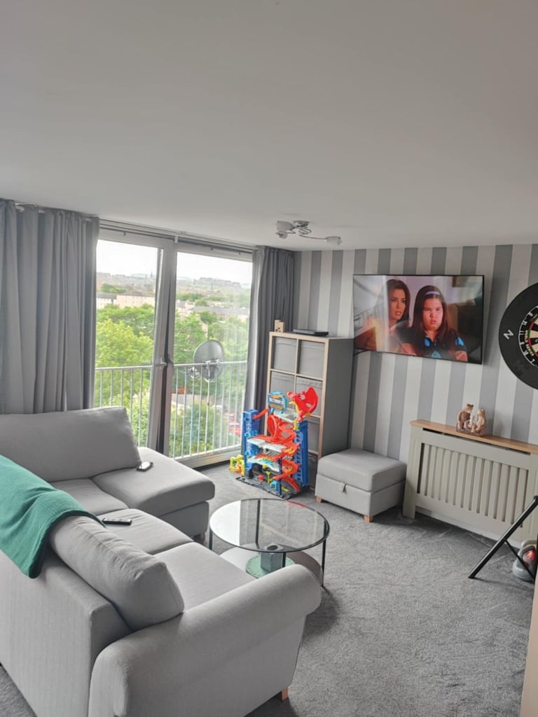 Edinburgh or surrounding 