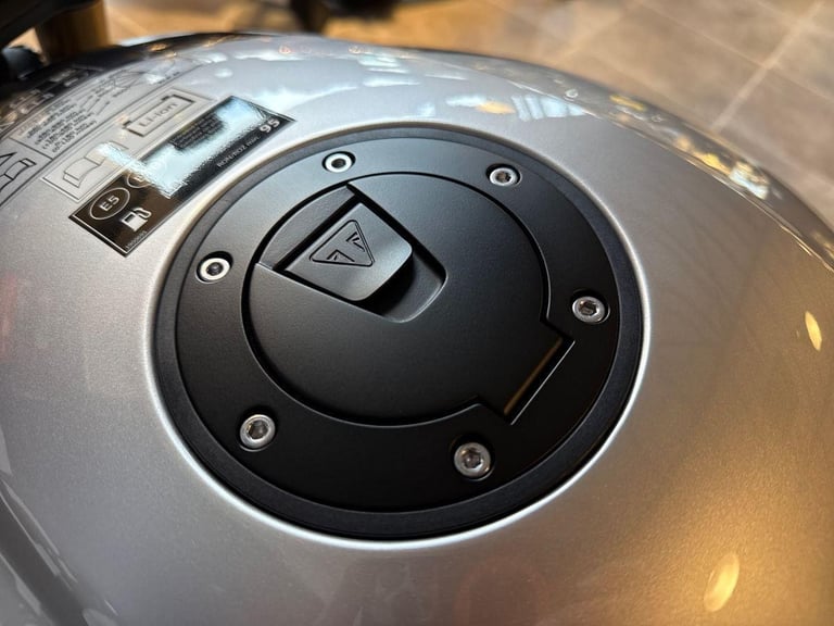 2025 Triumph Speed Triple 1200 RS PREMIUM COLOUR Petrol grey 6 Speed