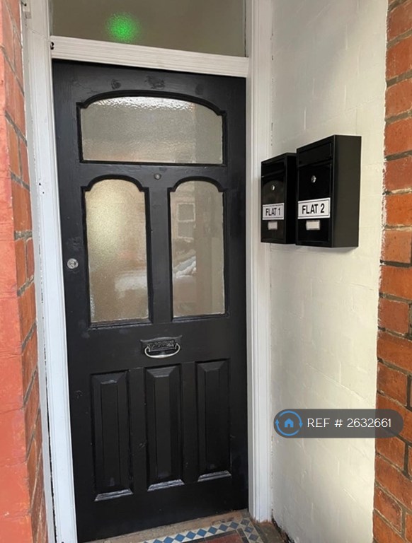 1 bedroom flat in Bolingbroke Road, Coventry, CV3 (1 bed) (#2632661)