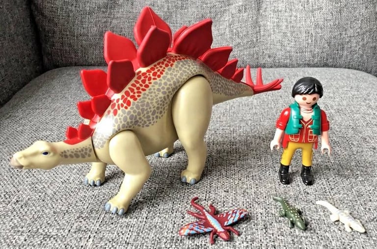 Playmobil 9432  DINOSAUR EXPLOERER VEHICLE & STEGOSAURUS