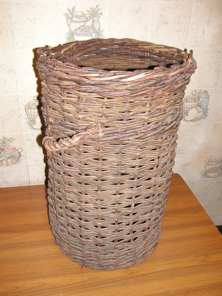 image for Wicker basket for stoneware jar