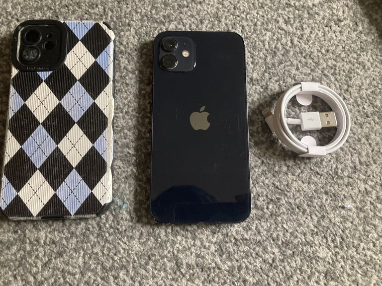 iphone 12 64 gb unlocked full working order battery health 94%