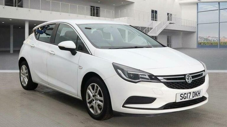 image for 2017 Vauxhall Astra 1.0i Turbo ecoFLEX Design Euro 6 (s/s) 5dr HATCHBACK Petrol Manual