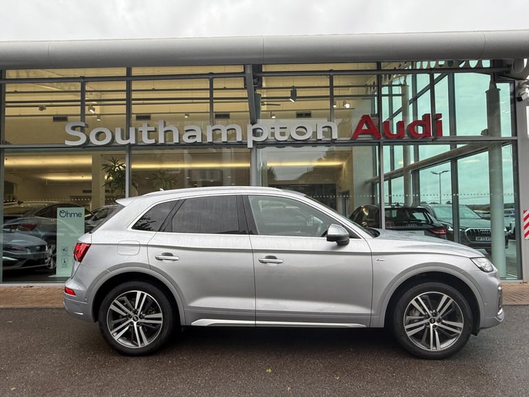  Audi Q5 2.0 TFSIe 55 Competition SUV 5dr Petrol Plug-in Hybrid S Tronic quattro Eur Petrol/Elect...