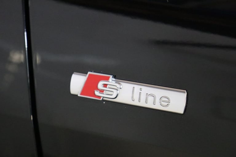 2023 Audi Q4 e-tron 35 S line SUV 5dr Auto 55kWh (APPLE CAR PLAY) ESTATE ELECTRIC Automatic