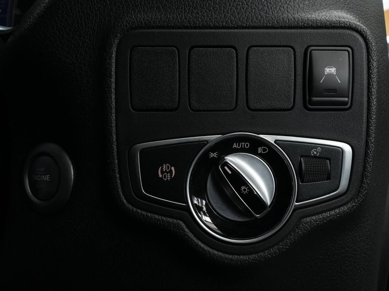 Mercedes-Benz X-Class 2.3 CDI Power Auto 4MATIC Euro 6 4dr Diesel Automatic
