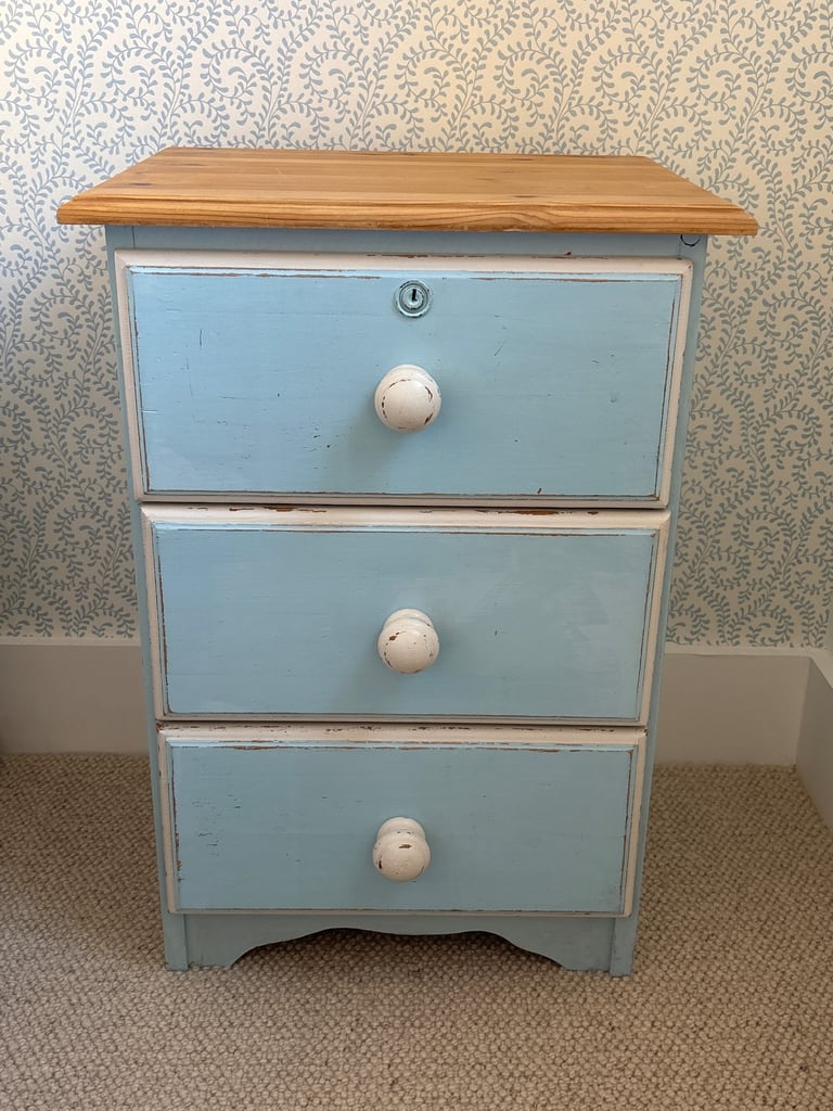 Shabby chic bedside table