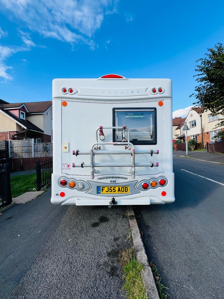 Autocrusie starburst 2005 motorhome