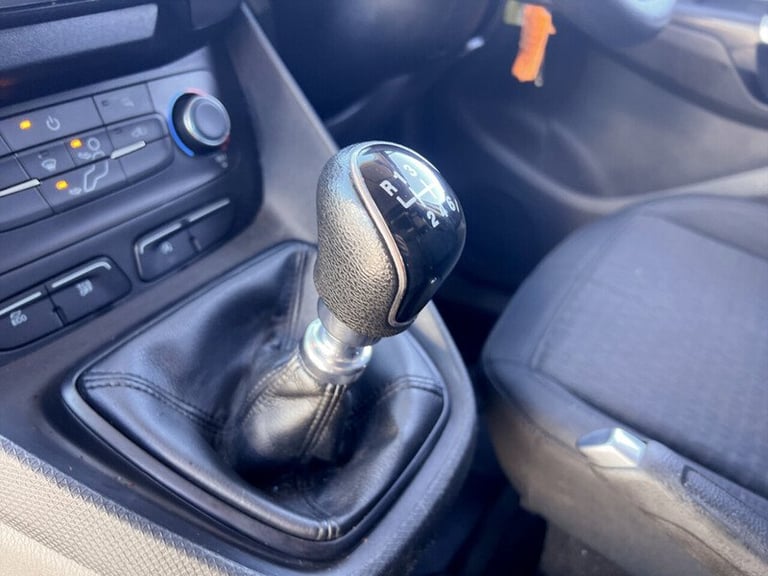 2022 Ford Transit Connect 230 EcoBlue Trend Panel Van Diesel Manual