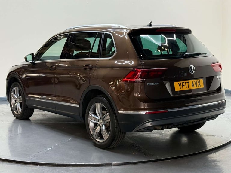 2017 Volkswagen Tiguan 2.0 TDI BlueMotion Tech SEL DSG 4Motion Euro 6 (s/s) 5dr SUV Diesel Automatic