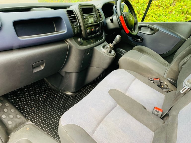 2016 1.6 CDTI VAUXHALL VIVARO SWB VAN 134k MILES MOT till 3/2026 LIKE TRAFIC AND NV300 NO VAT