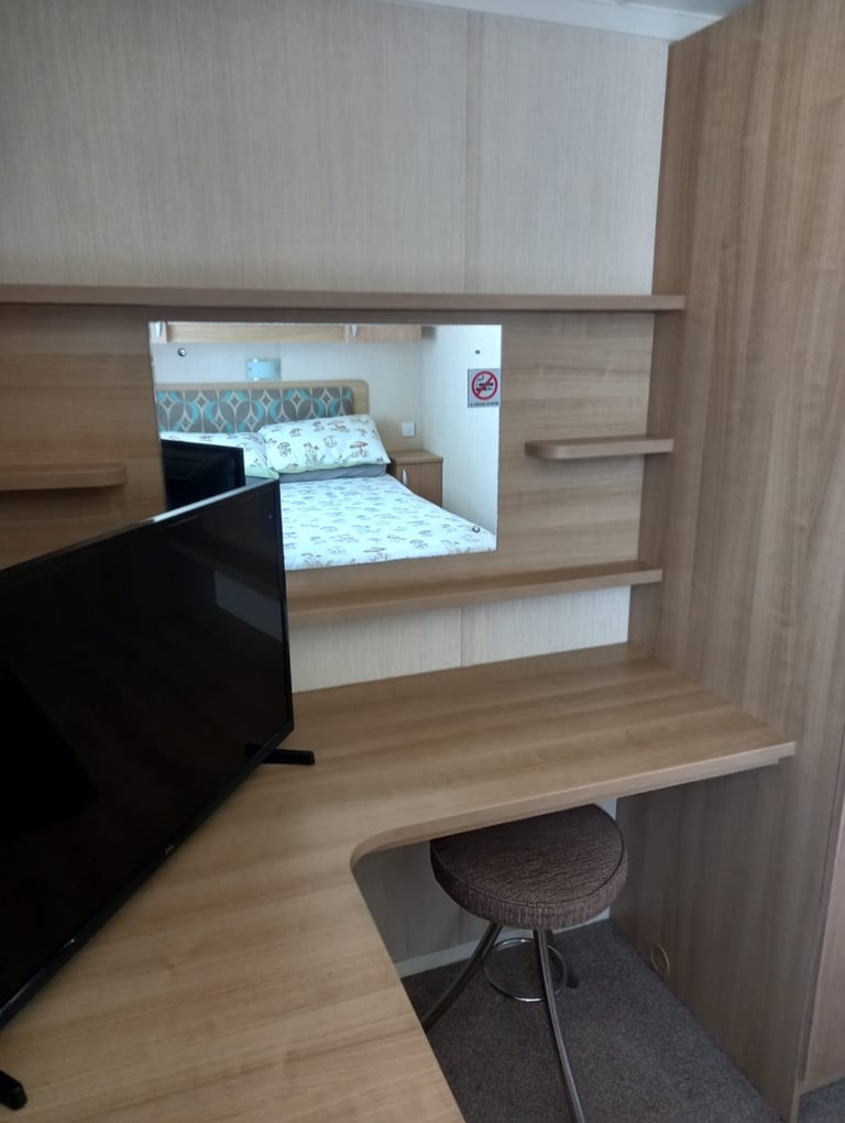 CARAVAN FOR HIRE HAVEN CAISTER ON SEA GREAT YARMOUTH NORFOLK 