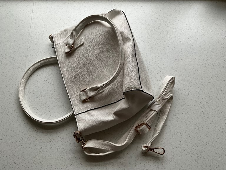 George White Handbag / Shoulder Bag, Gold fittings, Black Piping / Edging - Brand New