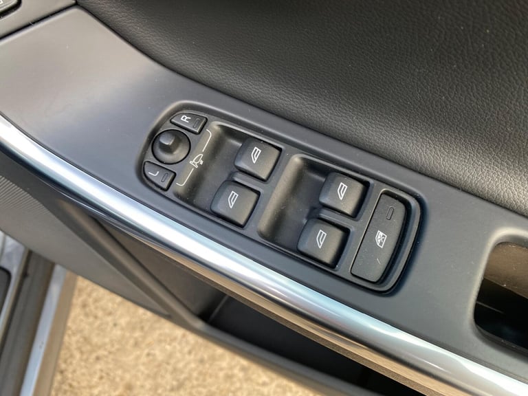 2016 Volvo XC60 2.0 D4 SE Lux Nav Auto Euro 6 (s/s) 5dr ESTATE Diesel Automatic