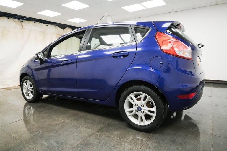 2016 Ford Fiesta 1.25 Zetec Euro 6 5dr HATCHBACK Petrol Manual