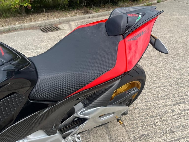 2012 12 APRILIA RSV 4 FACTORY A-PRC RSV1000 RSV4 APRC 1000 V4 STUNNING SPORTS