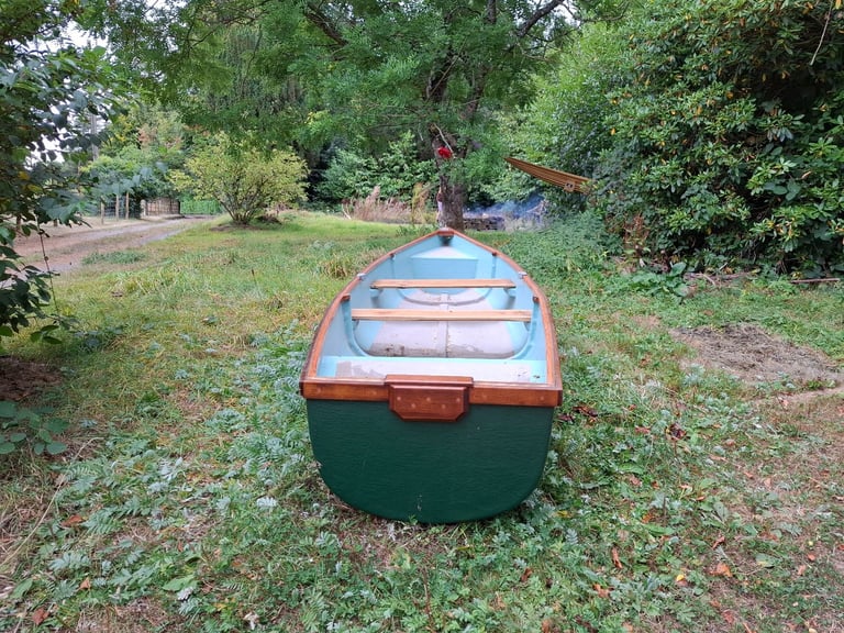 16ft Refurbished Skiff-style Rowing Boat