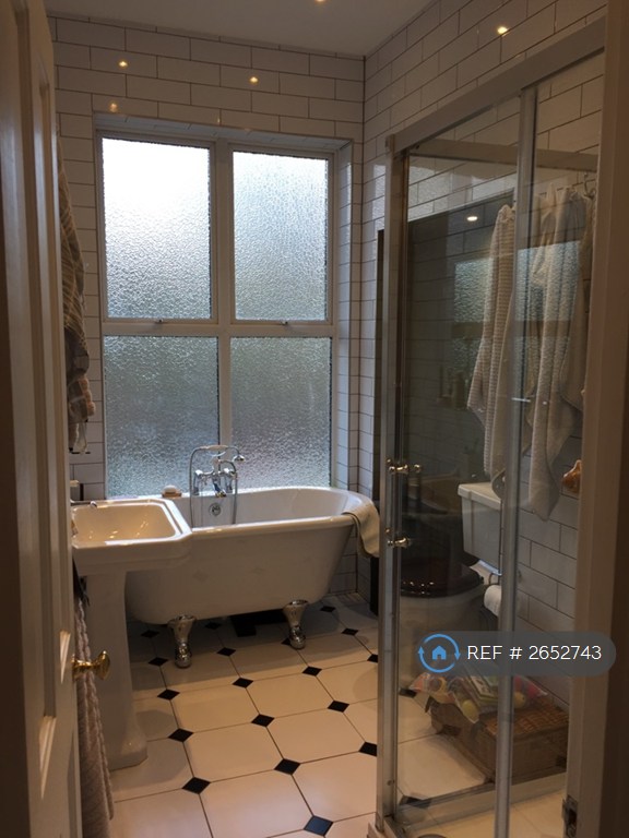 2 bedroom flat in Lorna Road, Hove, BN3 (2 bed) (#2652743)