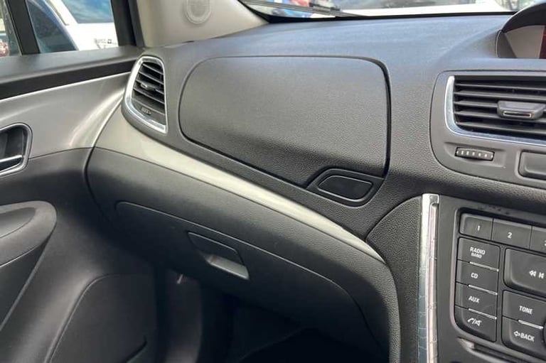 2016 Vauxhall Mokka 1.6 CDTi Exclusiv SUV 5dr Diesel Manual 2WD Euro 6 (s/s) (136 ps) SUV Diesel ...