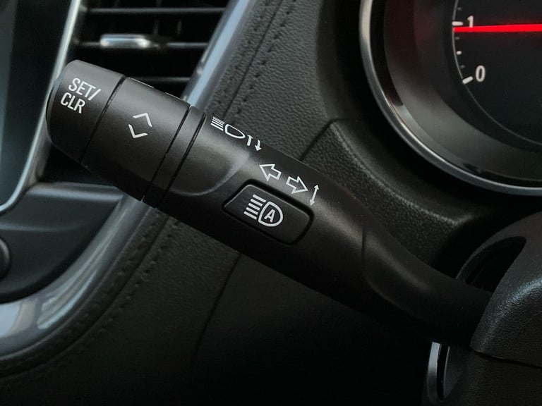 2020 Vauxhall Grandland X 1.2 Turbo SRi Nav 5dr Hatchback PETROL Manual