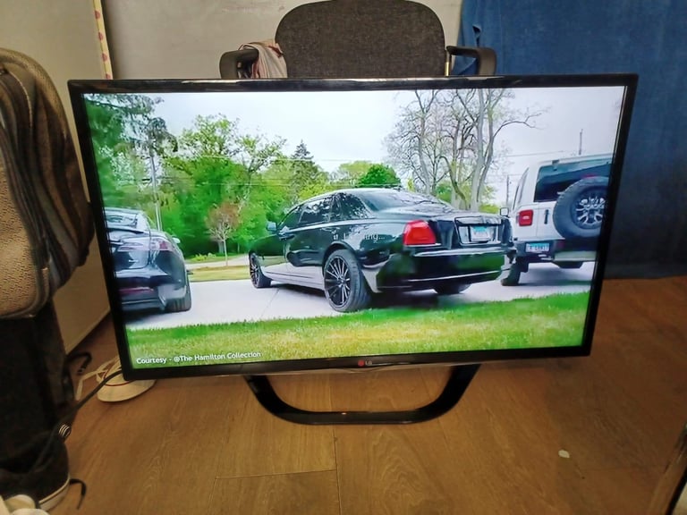 FREE DELIVERY excellent 39 LG LED full HDTV 1080p freeveiw channels inbuilt 