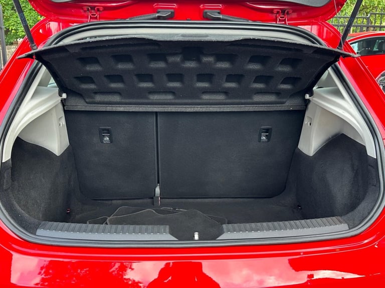 2014 SEAT Leon 1.6 TDI CR SE Euro 5 (s/s) 5dr HATCHBACK Diesel Manual