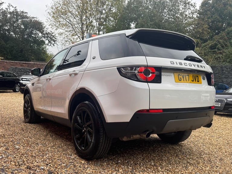 2017 Land Rover Discovery Sport 2.0 TD4 SE Tech 4WD Euro 6 (s/s) 5dr ESTATE Diesel Manual