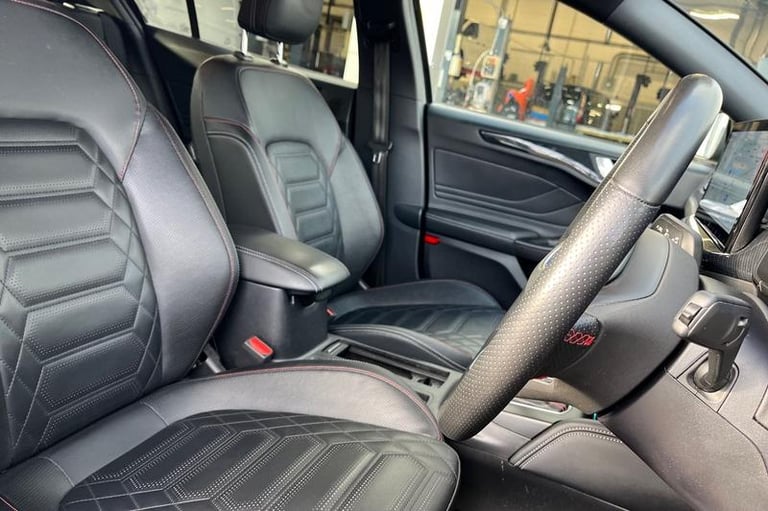 2022 Ford Focus 1.0 EcoBoost ST-Line Vignale 5dr HATCHBACK PETROL Manual