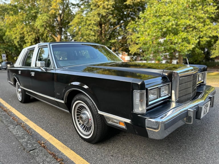 image for Lincoln Town Car 1989 - Classic Luxury Hire, Weddings, Events - Pro Driver £95/h