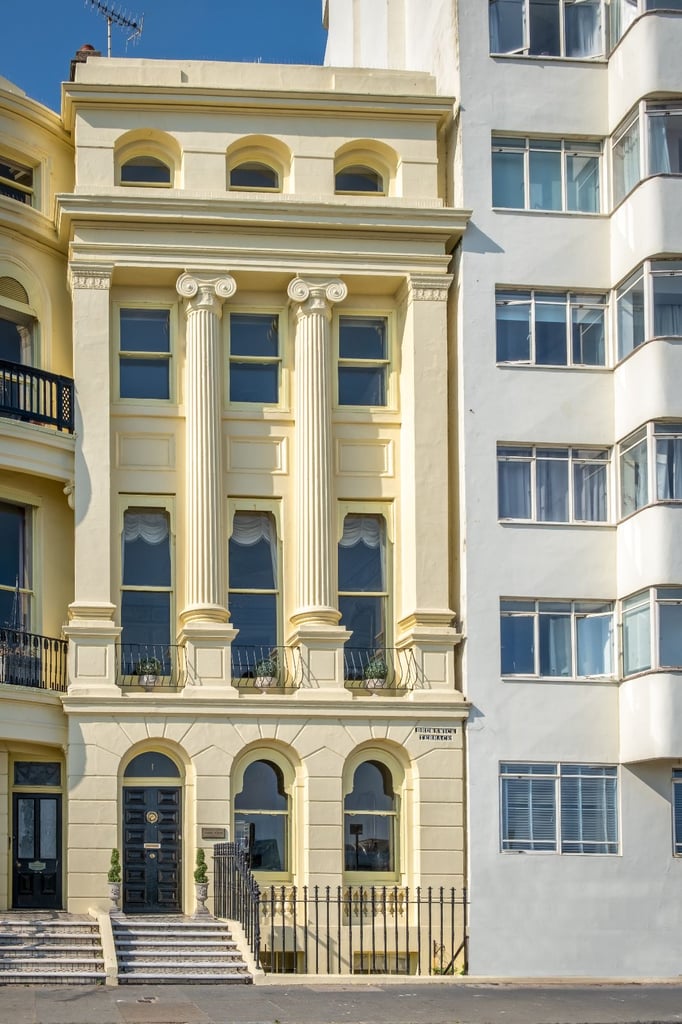 Lovely Brunswick Terrace Courtyard Flat