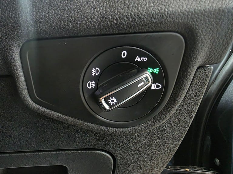 2018 Volkswagen Touran 1.4 TSI SEL DSG Euro 6 (s/s) 5dr MPV Petrol Automatic