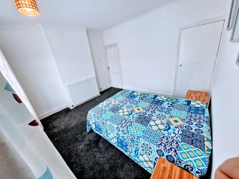 Double room available for rent in Luton 