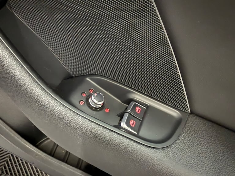 2015 65 AUDI S3 2.0 TFSI QUATTRO NAV 300BHP 4WD 3 DOOR HATCHBACK WHITE EURO 6