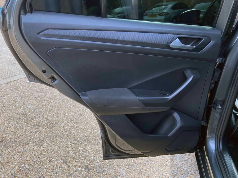 2019 Volkswagen T-Roc 1.5 TSI EVO SEL DSG Euro 6 (s/s) 5dr HATCHBACK Petrol Automatic