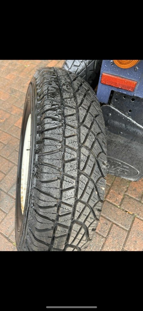 Land Rover, DEFENDER, Panel Van, 2010, Manual, 2401 (cc)