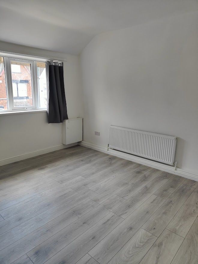 U.C. Welcome Luxury Flats / Rooms Available Are you on benefits