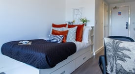 STUDENT ROOMS TO RENT IN BIRMINGHAM. STUDIO WITH 3/4 DOUBLE BED, PRIVATE ROOM, BATHROOM, KITCHEN