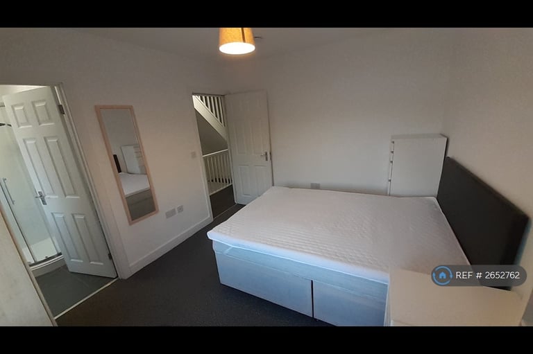 5 bedroom house in Charter Avenue, Coventry, CV4 (5 bed) (#2652762)